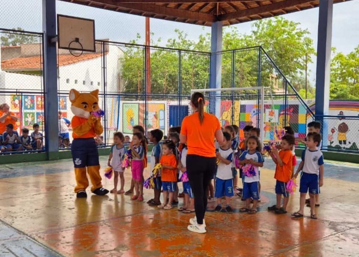 Semana da Criança leva alegria e aprendizado às escolas municipais.