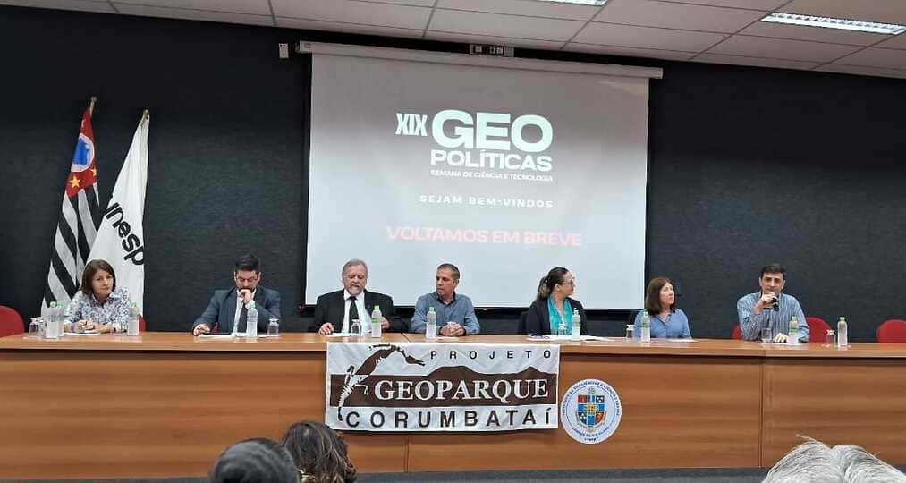 Prefeitura Municipal de Itirapina participa de mesa redonda sobre o Projeto Geoparque Corumbataí